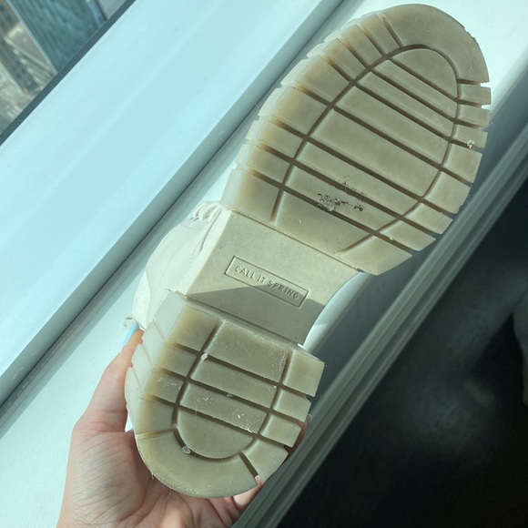 cream combat boots size 6- worn once - Picture 3 of 4